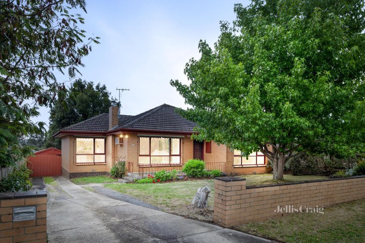 68 Sainsbury Avenue Greensborough 3088