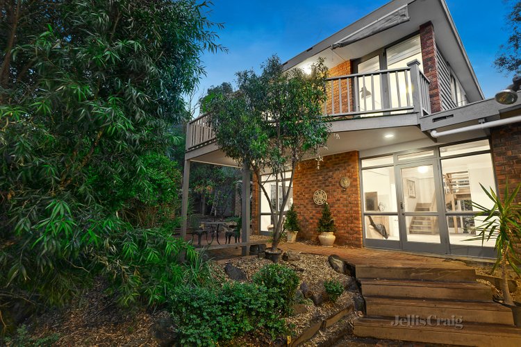 69 Henry Street Eltham 3095