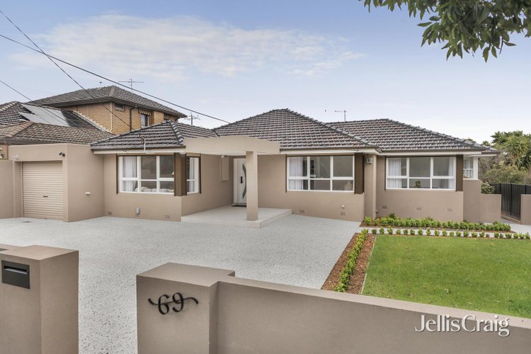 69 Mayfield Drive Mount Waverley 3149