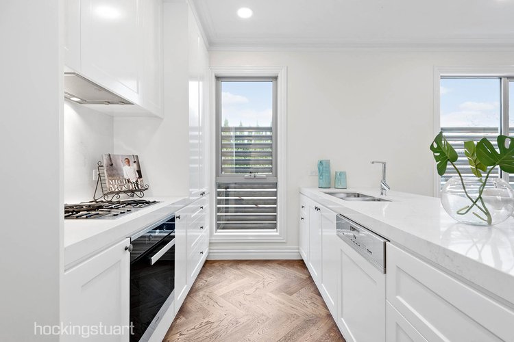 6 91 Warrigal Road Surrey Hills 3127