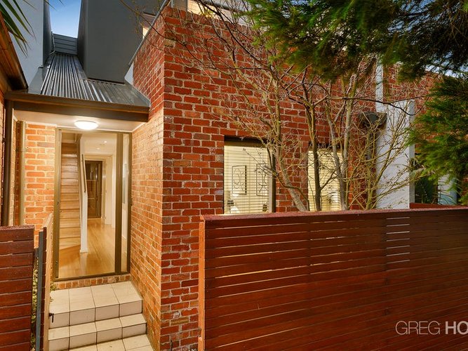 6 97 Cruikshank Street Port Melbourne 3207