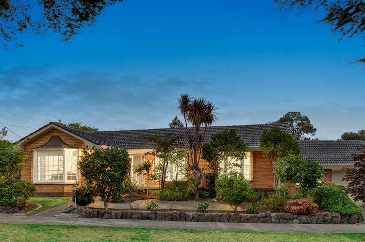 7 Aminga Avenue Doncaster East 3109