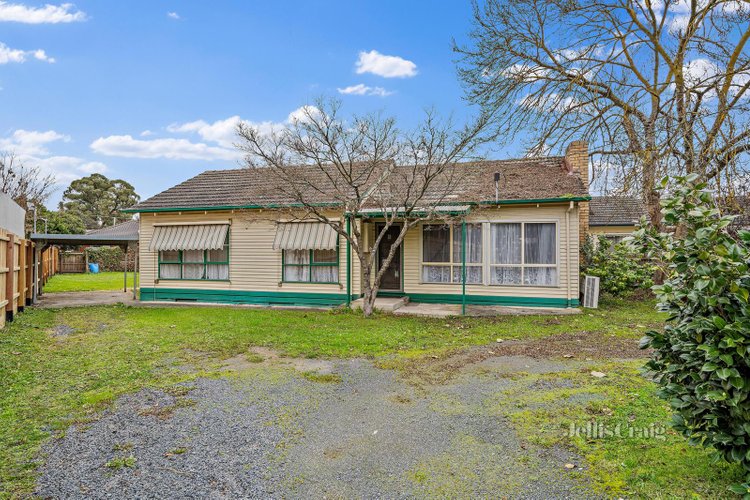 7 Andrew Street Mooroolbark 3138