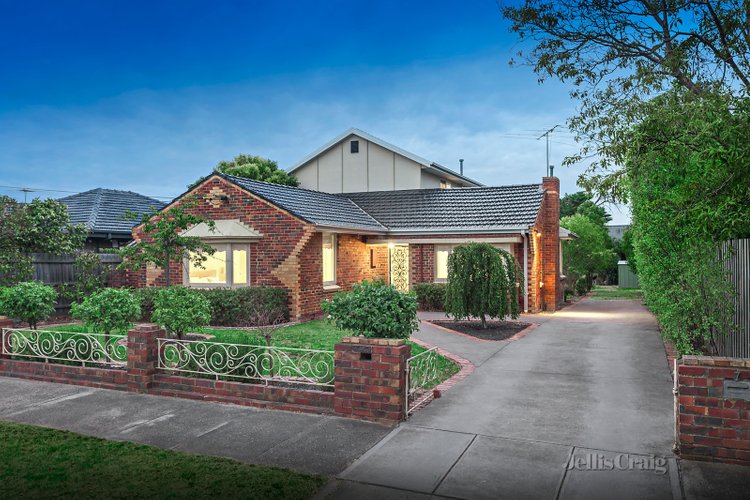 7 Baker Street Murrumbeena 3163