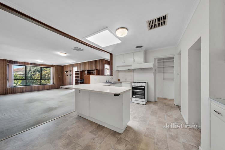 7 Bambra Court  Mount Waverley 3149