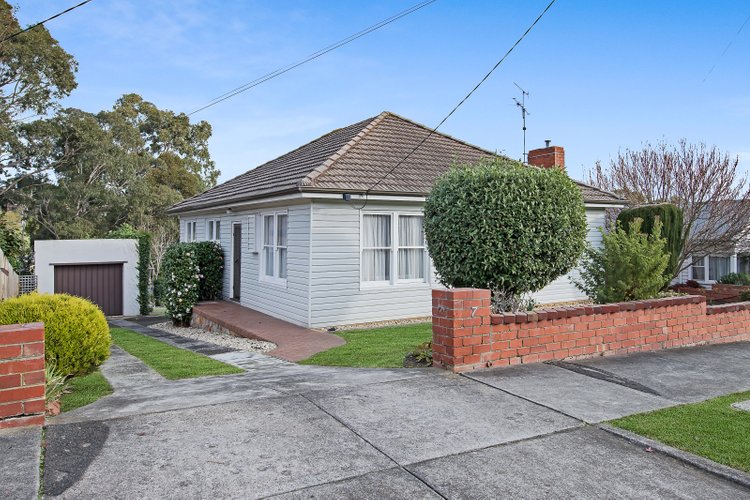 7 Beddows Street Burwood 3125
