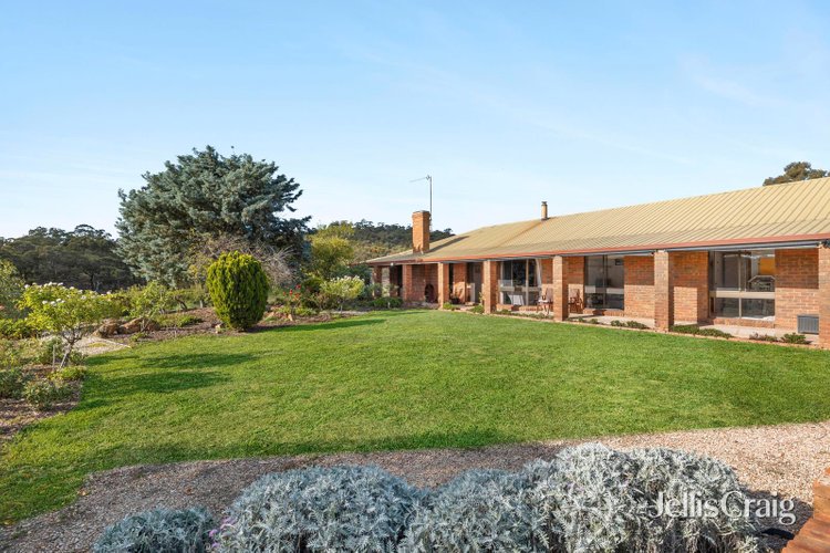 7 Broad Road Campbells Creek 3451