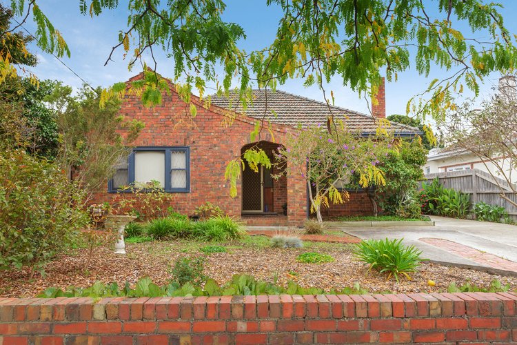 7 Burns Avenue Murrumbeena 3163
