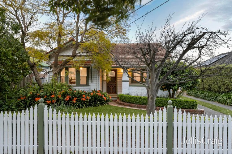 7 Calembeena Avenue Hughesdale 3166