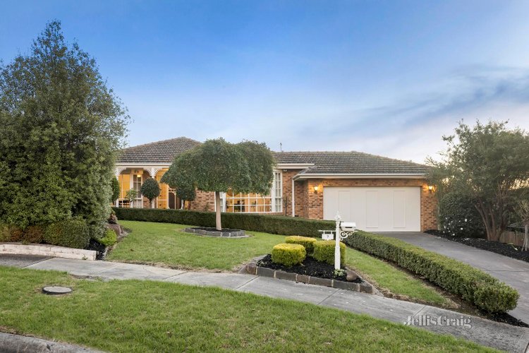 7 Camira Close Doncaster East 3109