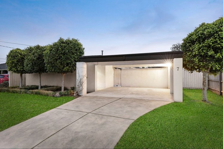 7 Carinya Avenue Aspendale 3195