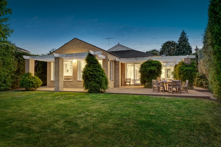 7 Carronshore Close Balwyn 3103