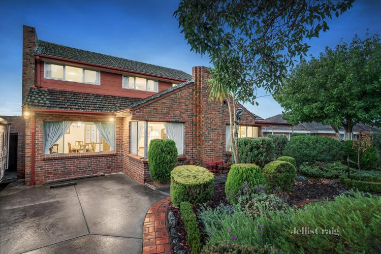 7 Champion Street Doncaster East 3109