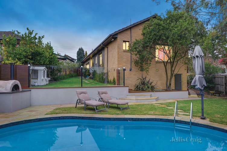 7 Clements Avenue Donvale 3111
