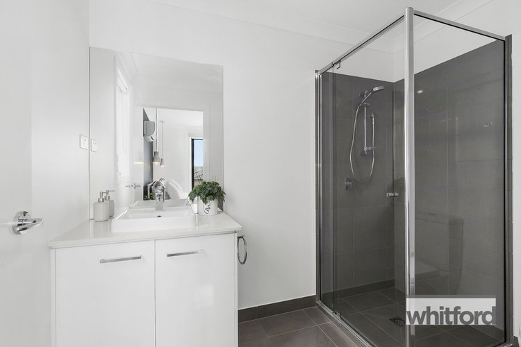 7 Commander Way, Corio