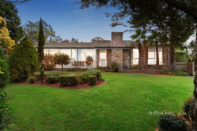 7 Crofton Court Eltham 3095