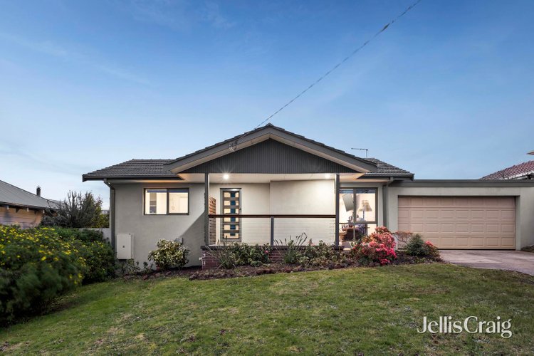 7 Crown Point Chirnside Park 3116