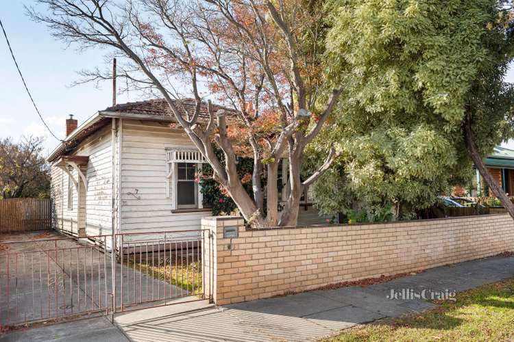 7 Dennis Street Northcote 3070