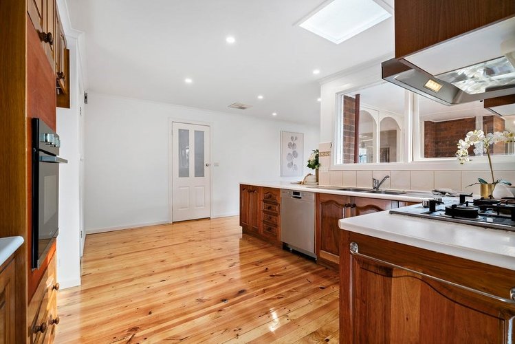 7 Dinadan Court Glen Waverley 3150