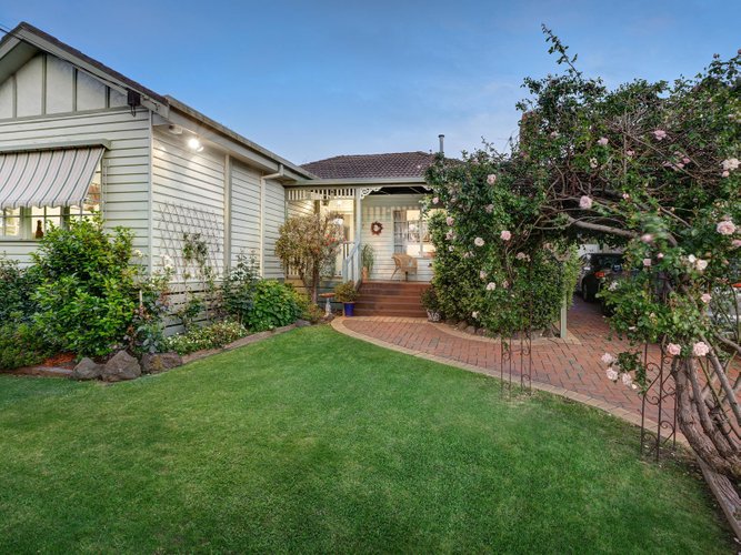 7 Dobell Street Blackburn South 3130