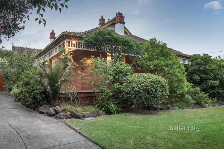 7 Fairview Grove Glen Iris 3146