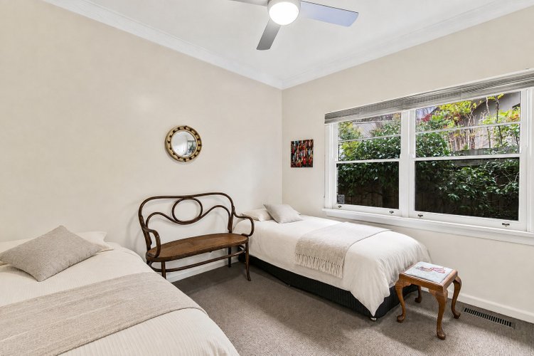 7 Fernery Grove, Newtown