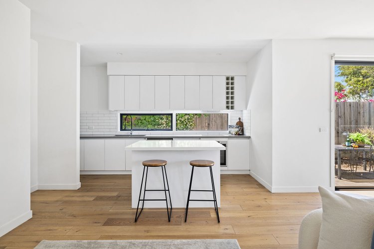 7 Gilmour Road Bentleigh 3204