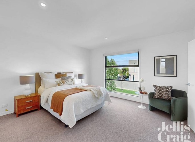 7 Gilmour Road Bentleigh 3204