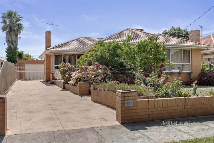 7 Hartwell Place Cheltenham 3192