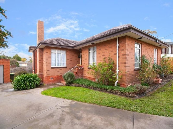 7 Haughton Court Box Hill South 3128