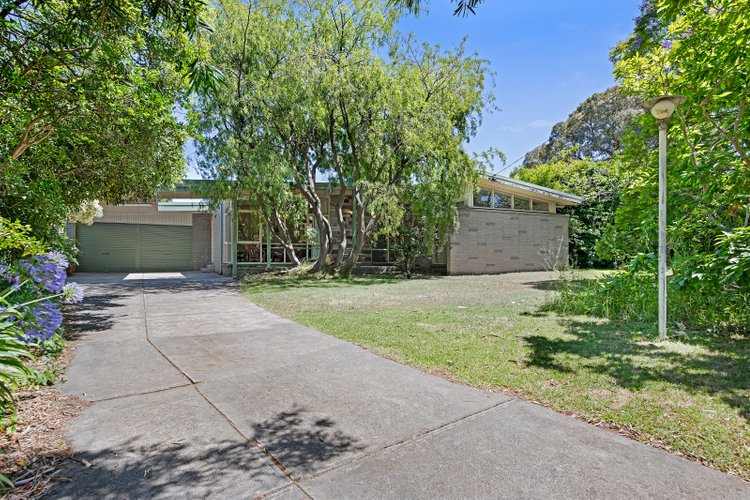 7 Henley Drive Wheelers Hill 3150