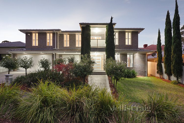 7  Henry Arthur  Drive Diamond Creek 3089