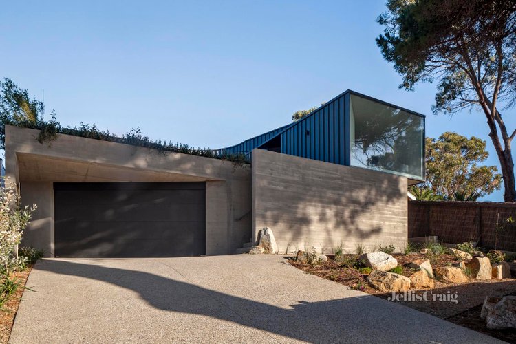7 Holyrood Avenue Sorrento 3943