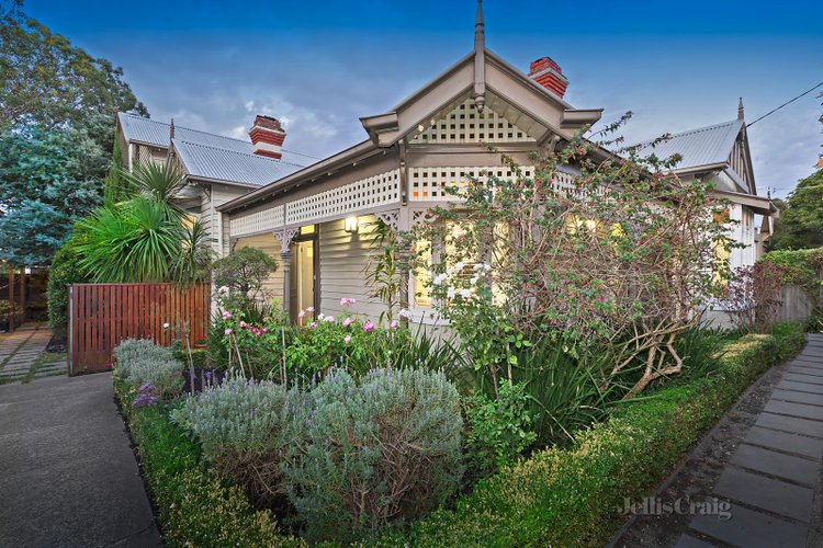 7 Invermay Grove Hawthorn East 3123