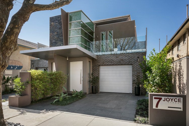 7 Joyce Street Elwood 3184