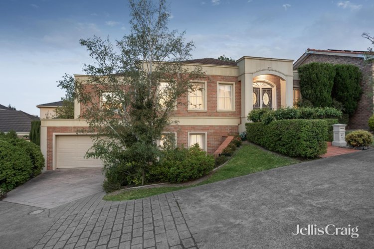 7 Katandra Place Doncaster East 3109