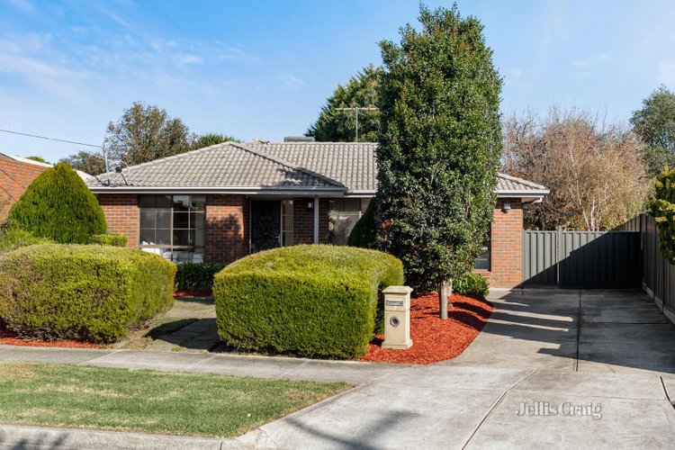 7 Lamina Avenue Mill Park 3082