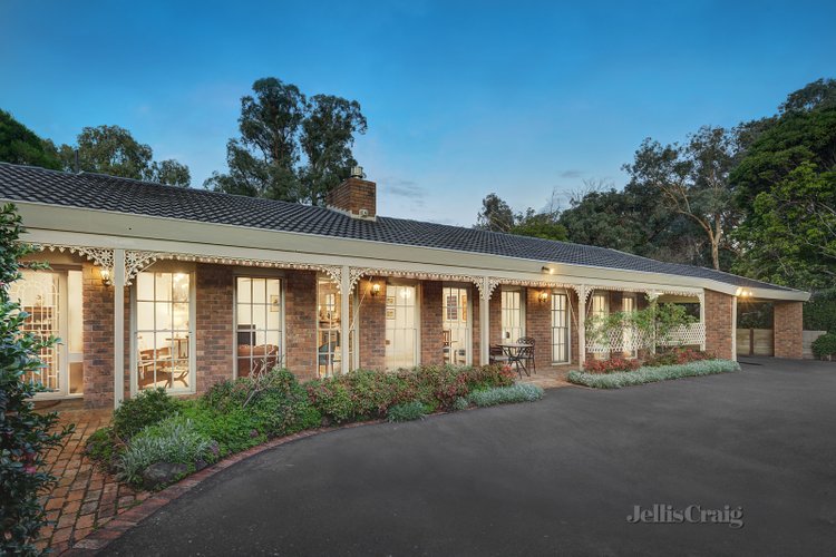 7 Laurison Road Eltham North 3095