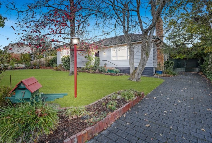 7 Lyons Street Mount Waverley 3149