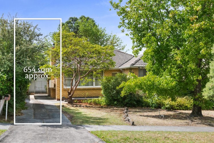 7 Mandowie Road Glen Waverley 3150