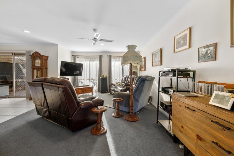 7 Maneroo Court, Eastwood