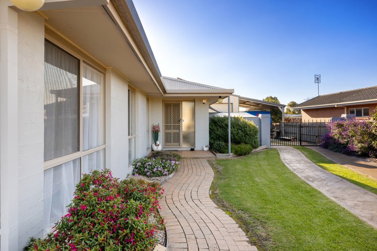 7 Maneroo Court, Eastwood