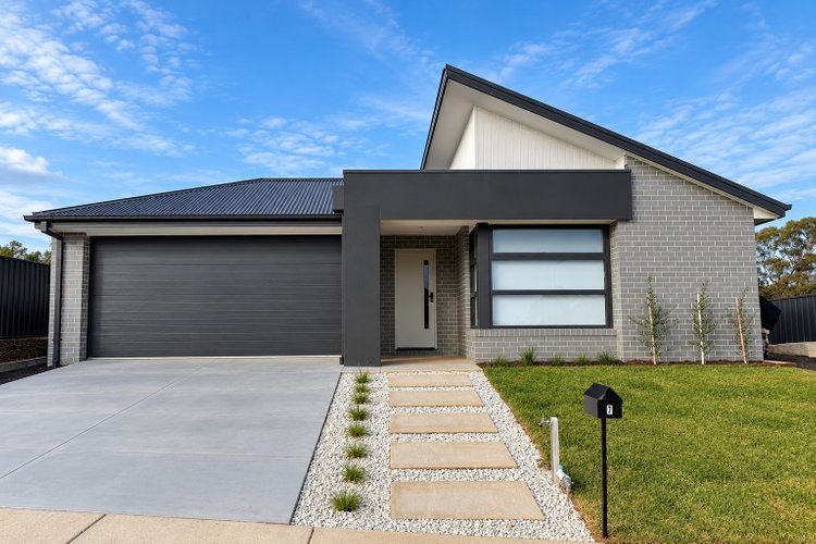 7 Manna Gum Way  Campbells Creek 3451