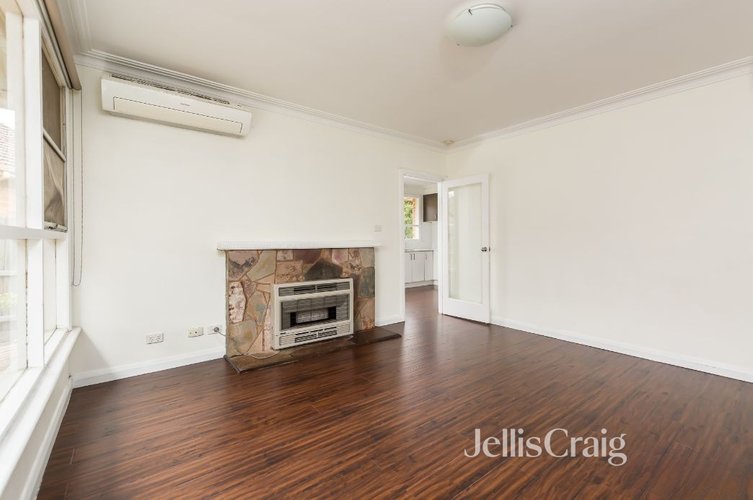 7 Menzies Court Brunswick West 3055