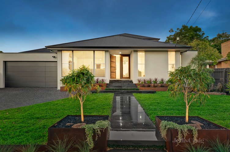7 Monterey Crescent Donvale 3111
