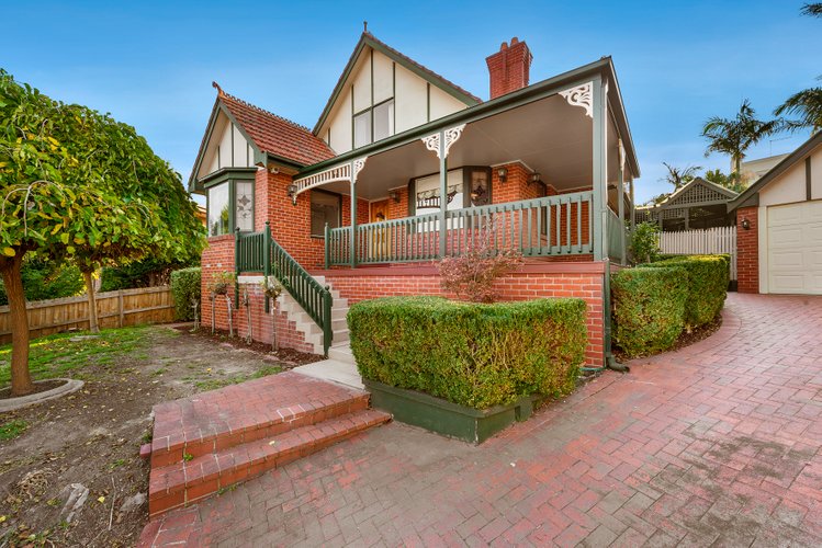 7 Moonstone Court Wheelers Hill 3150