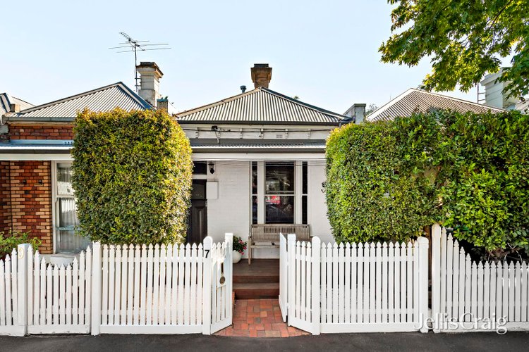 7 Moore Street Elwood 3184