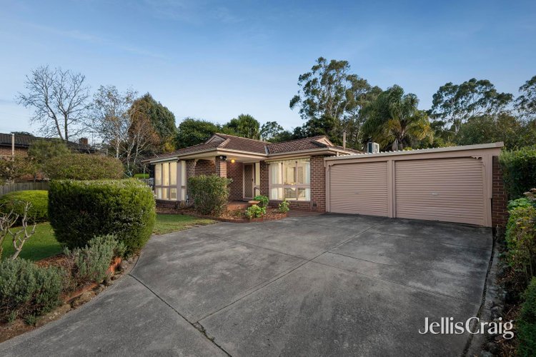 7 Nambour Drive Mooroolbark 3138