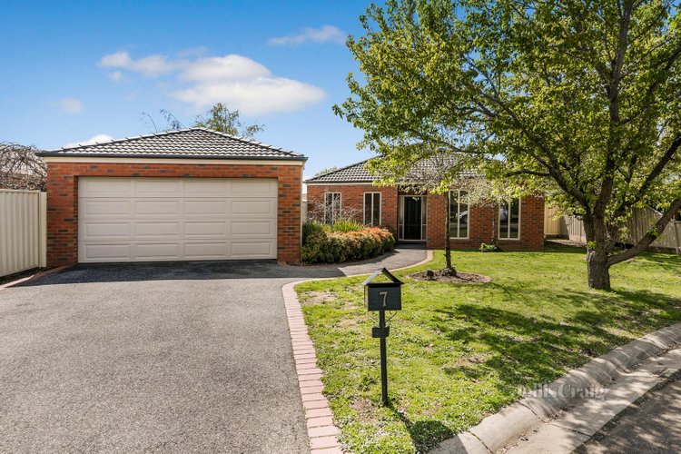 7 Oak Ridge Court Kyneton 3444