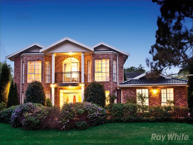7 Peartree Way Glen Waverley 3150